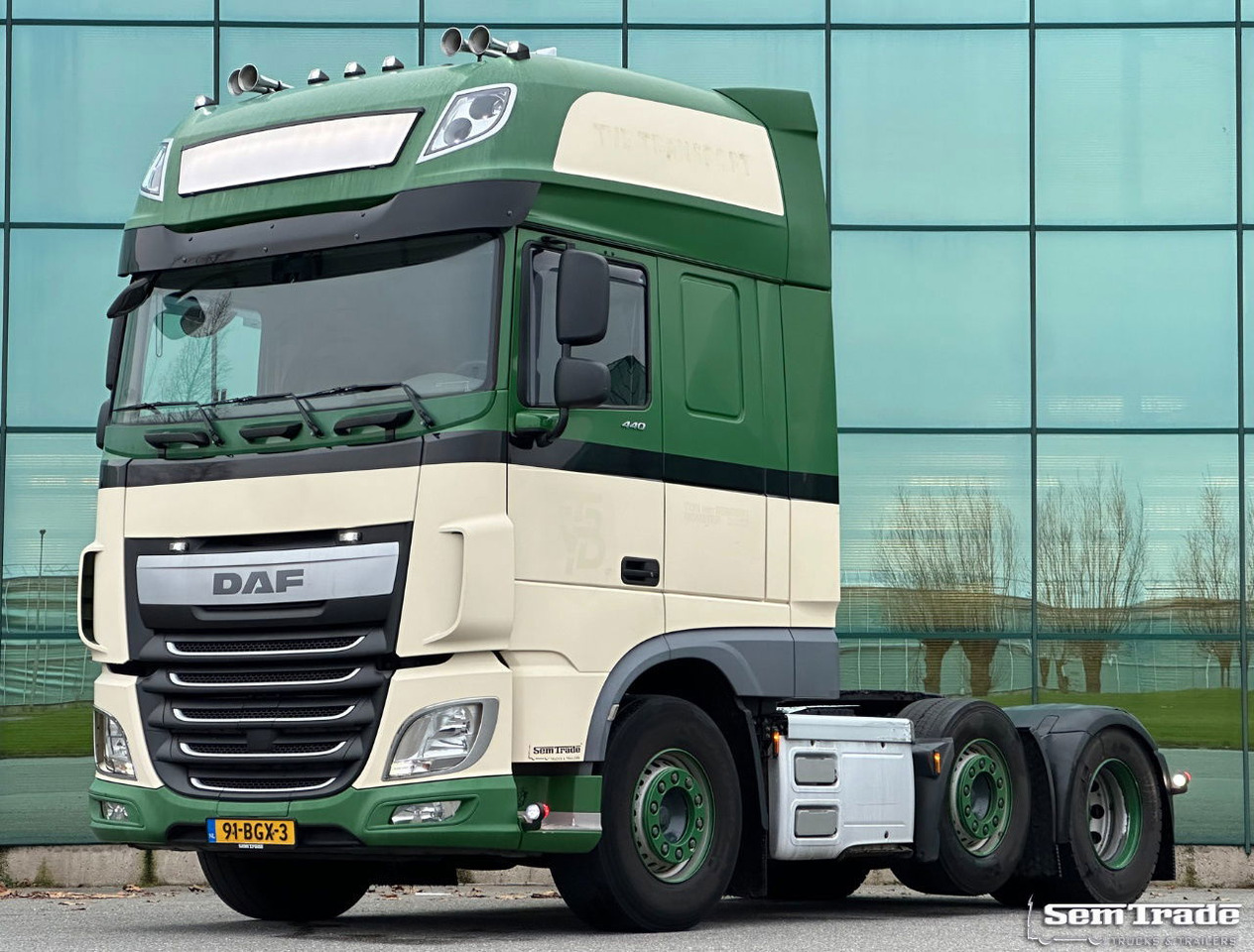 DAF XF 440 Euro 6 FTG SSC 597.000 KM Super Condition Holland-Truck 2 Similar Pie - Tracteur routier: photos 1 DAF XF 440 Euro 6 FTG SSC 597.000 KM Super Condition Holland-Truck 2 Similar Pie - Tracteur routier: photos 1