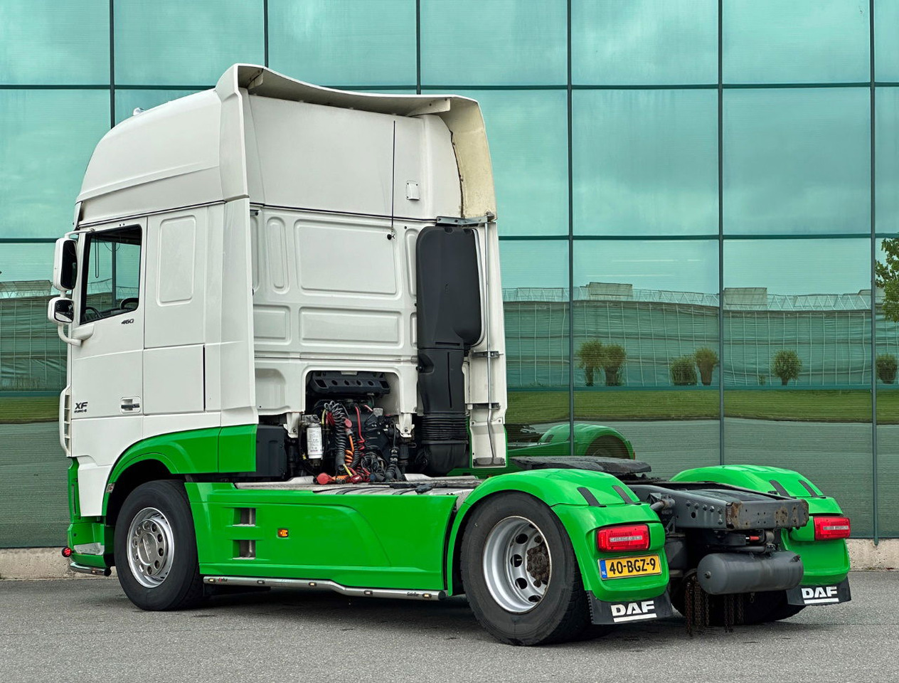 DAF XF 460 FT SSC 684.000 KM TRS Genset NEW Tacho Full Options TOP Condition NL - Tracteur routier: photos 3 DAF XF 460 FT SSC 684.000 KM TRS Genset NEW Tacho Full Options TOP Condition NL - Tracteur routier: photos 3