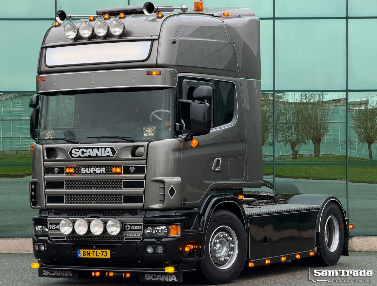 Scania R164-480 V8 King Retarder Manual Gearbox Showtruck Completely Rebuild Unique Condition - Tracteur routier: photos 1 Scania R164-480 V8 King Retarder Manual Gearbox Showtruck Completely Rebuild Unique Condition - Tracteur routier: photos 1