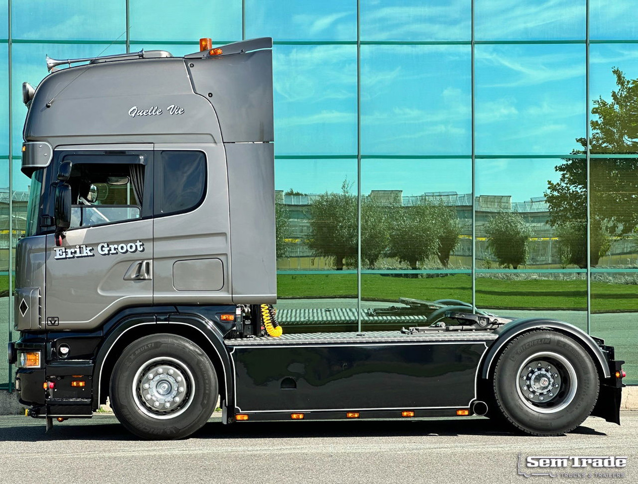 Scania R164-480 V8 Retarder Manual Gearbox Showtruck Completely Rebuild Unique Condition - Tracteur routier: photos 2 Scania R164-480 V8 Retarder Manual Gearbox Showtruck Completely Rebuild Unique Condition - Tracteur routier: photos 2