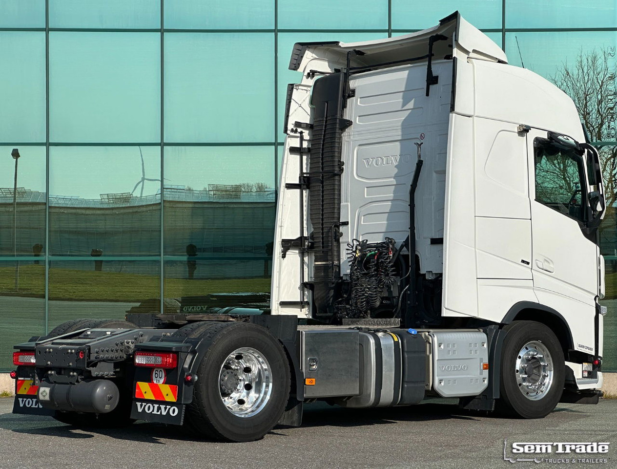 Volvo FH 13.460 Full AIR I-Park Cool Super Condition Belgium-Truck - Tracteur routier: photos 4 Volvo FH 13.460 Full AIR I-Park Cool Super Condition Belgium-Truck - Tracteur routier: photos 4