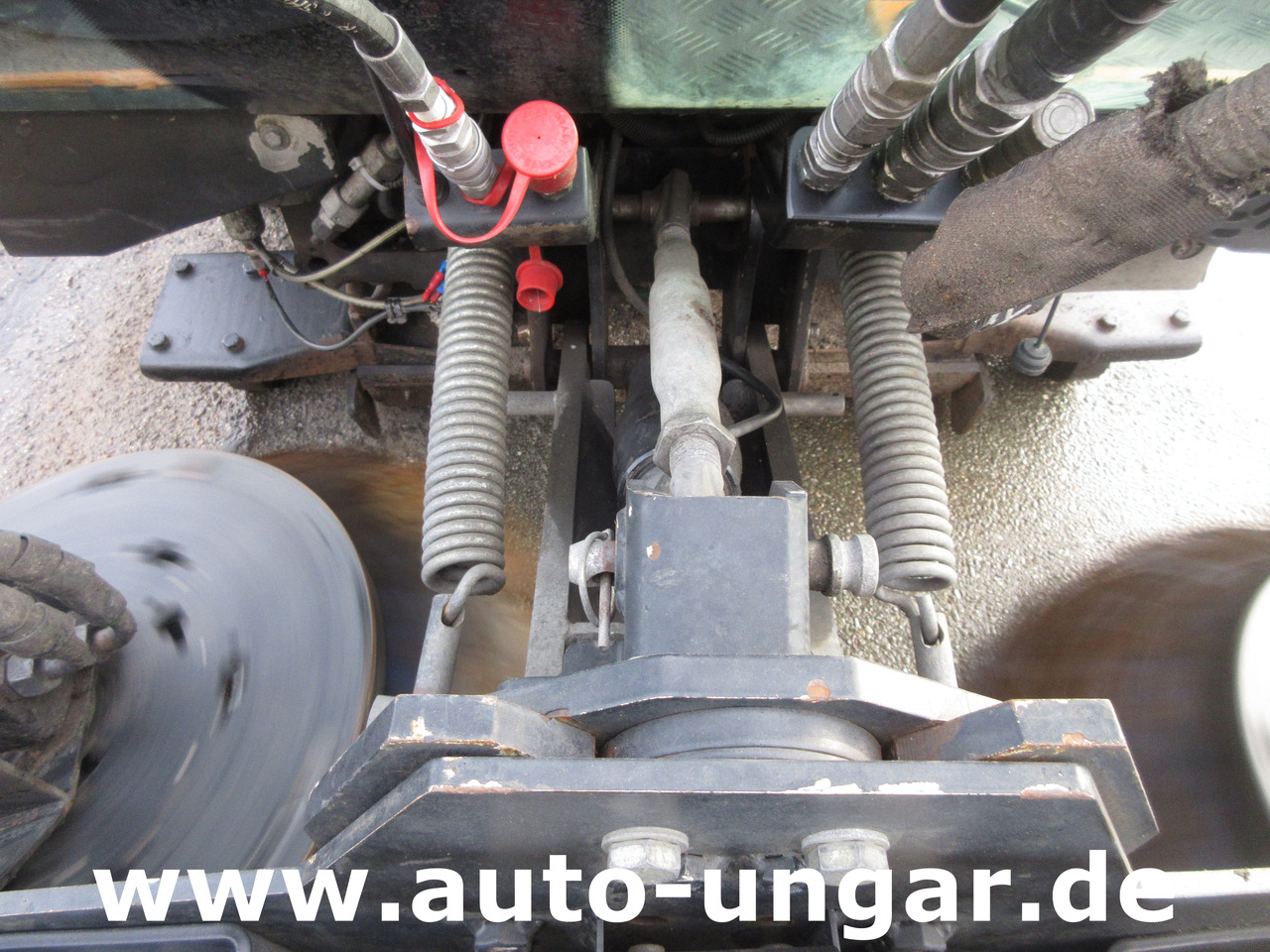 Nilfisk CR3500 Geräteträger Kommunalfahrzeug 4x4 Kehrmaschine Schmidt Flexigo - Balayeuse de voirie: photos 4 Nilfisk CR3500 Geräteträger Kommunalfahrzeug 4x4 Kehrmaschine Schmidt Flexigo - Balayeuse de voirie: photos 4