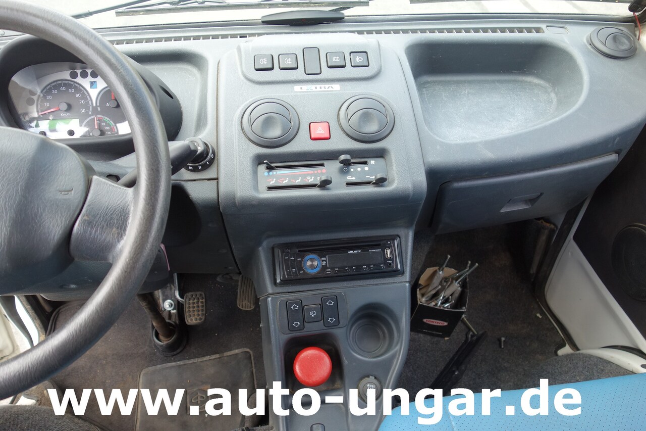 Fourgonnette, Utilitaire électrique Piaggio Porter Electric Extra Kastenwagen Elektro Dachträger: photos 14 Fourgonnette, Utilitaire électrique Piaggio Porter Electric Extra Kastenwagen Elektro Dachträger: photos 14