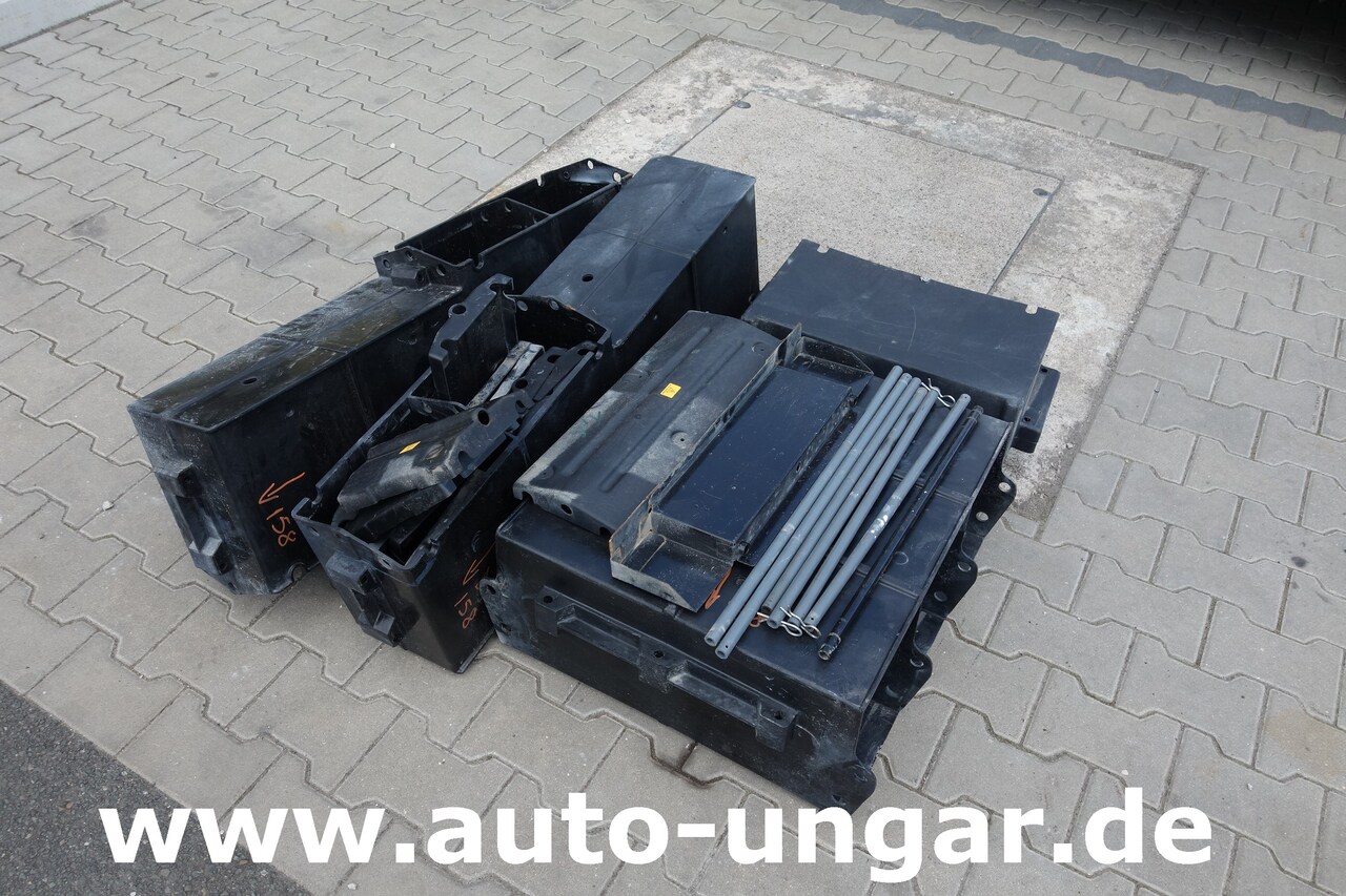 Fourgonnette, Utilitaire électrique Piaggio Porter Electric Extra Kastenwagen Elektro Dachträger: photos 18 Fourgonnette, Utilitaire électrique Piaggio Porter Electric Extra Kastenwagen Elektro Dachträger: photos 18