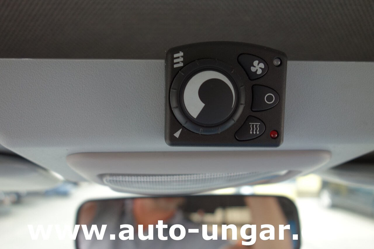 Fourgonnette, Utilitaire électrique Piaggio Porter Electric Extra Kastenwagen Elektro Dachträger: photos 15 Fourgonnette, Utilitaire électrique Piaggio Porter Electric Extra Kastenwagen Elektro Dachträger: photos 15