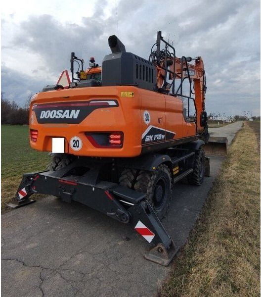 Pelle sur pneus Doosan 18.6t DX170 W-7 (DEVELON): photos 8