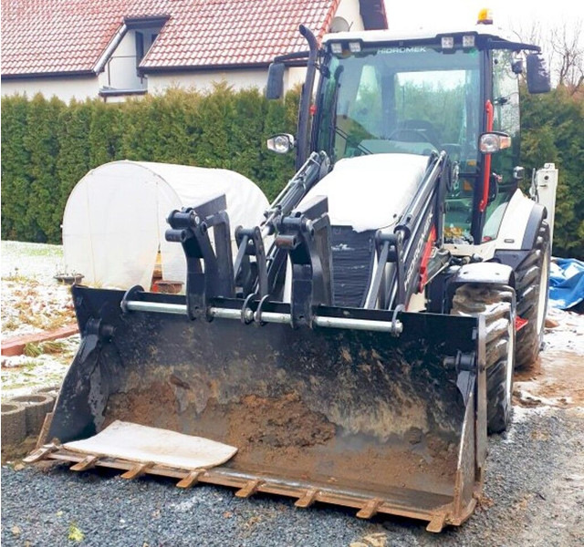 Hidromek HMK 102 B - Tractopelle: photos 2 Hidromek HMK 102 B - Tractopelle: photos 2