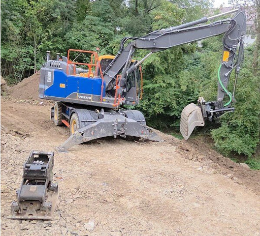 Volvo EW 160 E +(EST) Humus - Pelle sur pneus: photos 5 Volvo EW 160 E +(EST) Humus - Pelle sur pneus: photos 5