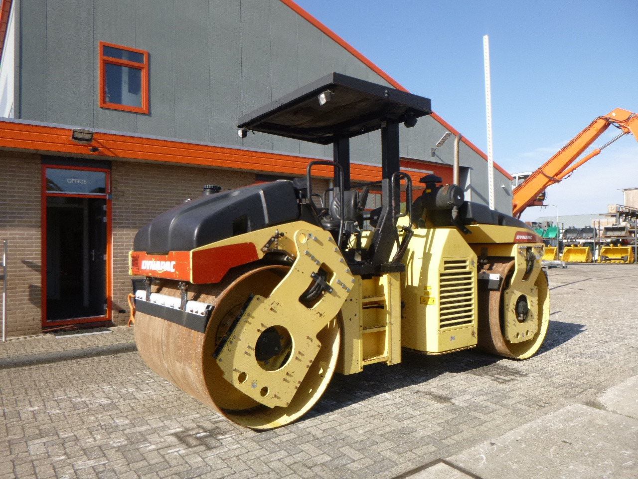 DYNAPAC CC432V - Rouleau compresseur: photos 3 DYNAPAC CC432V - Rouleau compresseur: photos 3