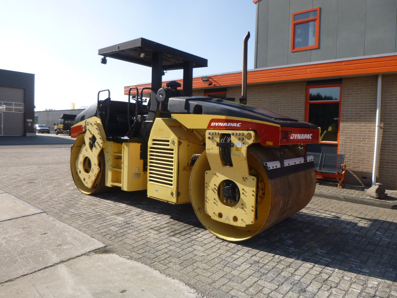 DYNAPAC CC432V - Rouleau compresseur: photos 2 DYNAPAC CC432V - Rouleau compresseur: photos 2