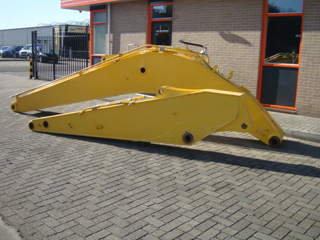 NEW HOLLAND E225BSR - Flèche pour Pelle sur chenille: photos 3 NEW HOLLAND E225BSR - Flèche pour Pelle sur chenille: photos 3