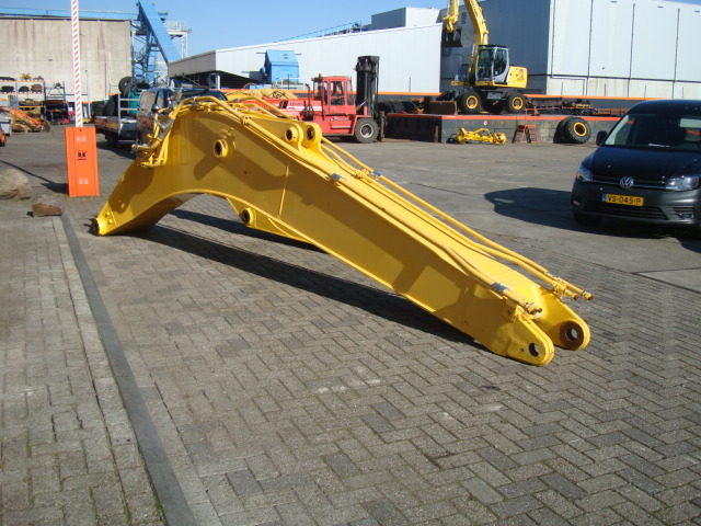 NEW HOLLAND E225BSR - Flèche pour Pelle sur chenille: photos 4 NEW HOLLAND E225BSR - Flèche pour Pelle sur chenille: photos 4