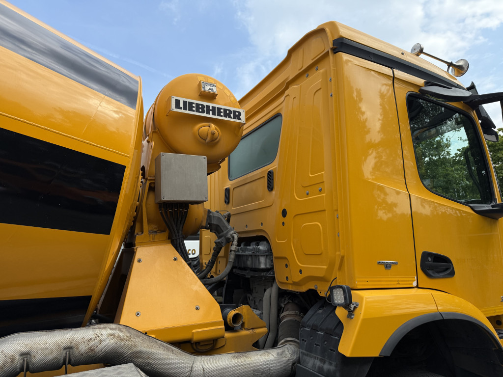 Mercedes-Benz Arocs 3243 8X4 Liebherr HTM1004 - Camion: photos 3 Mercedes-Benz Arocs 3243 8X4 Liebherr HTM1004 - Camion: photos 3