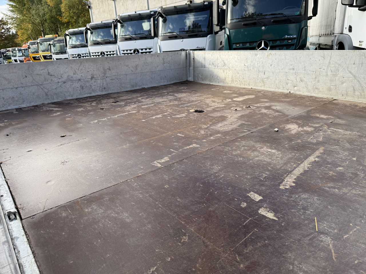 Iveco EuroCargo 75E16 Kran Hiab 055-2 - Camion grue, Camion plateau: photos 3 Iveco EuroCargo 75E16 Kran Hiab 055-2 - Camion grue, Camion plateau: photos 3