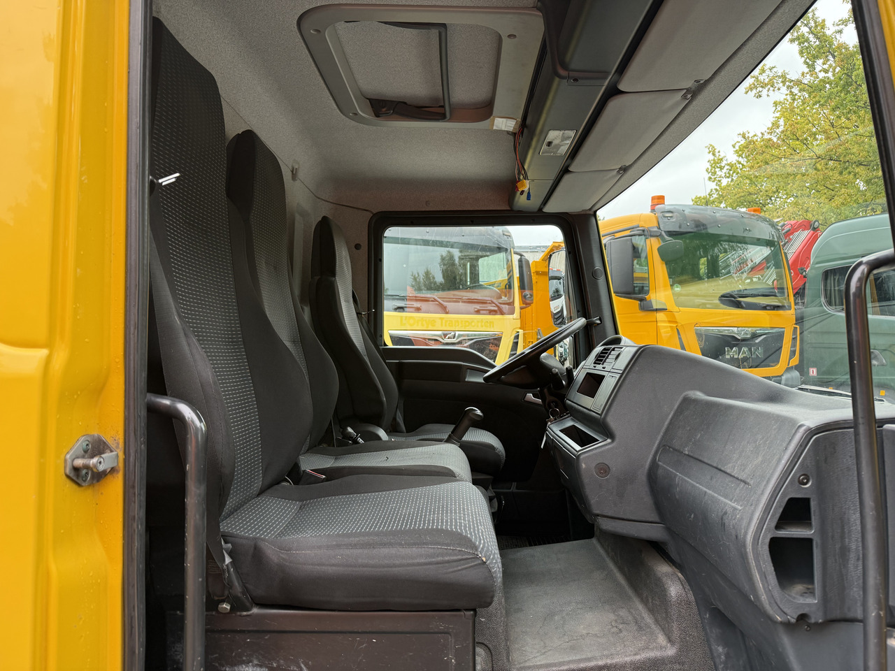 MAN TGL 8.180 BB - Camion plateau: photos 5 MAN TGL 8.180 BB - Camion plateau: photos 5