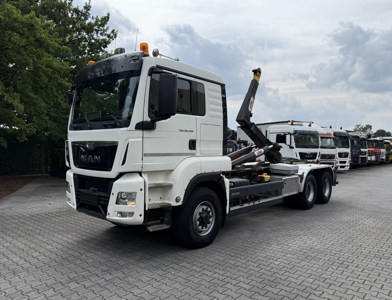 MAN TGS 26.480 6X6H Haken - Camion ampliroll: photos 1 MAN TGS 26.480 6X6H Haken - Camion ampliroll: photos 1