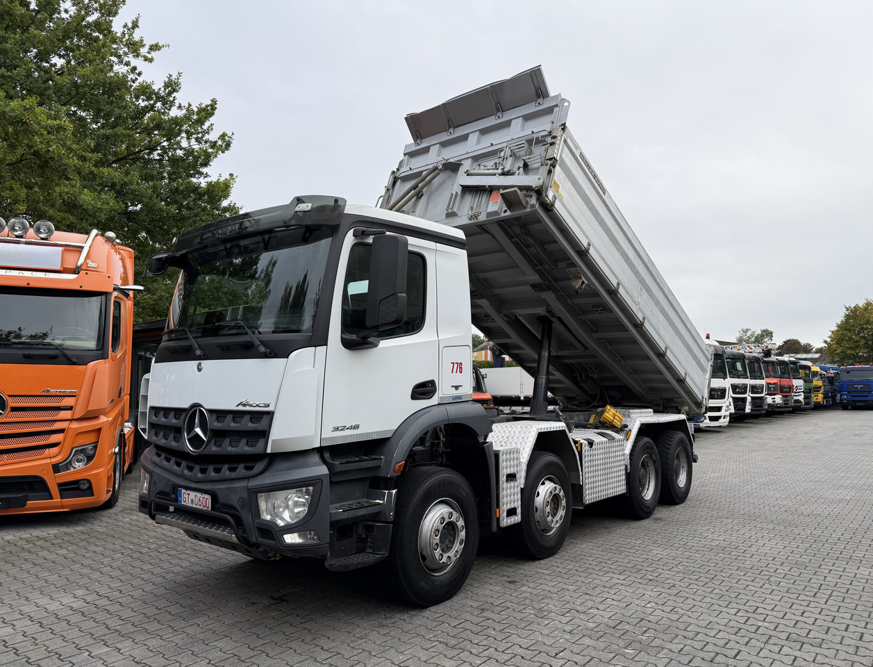 Mercedes-Benz Arocs 3246K 8X4 Meiller - Camion benne: photos 1 Mercedes-Benz Arocs 3246K 8X4 Meiller - Camion benne: photos 1