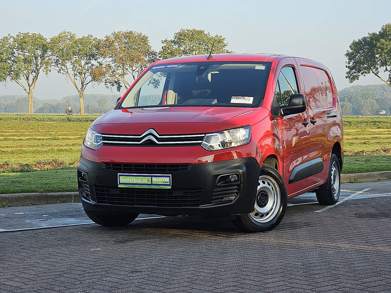 Citroën Berlingo 1.4 XL 130 AUT. 34 dkm. - Fourgon grand volume: photos 1 Citroën Berlingo 1.4 XL 130 AUT. 34 dkm. - Fourgon grand volume: photos 1