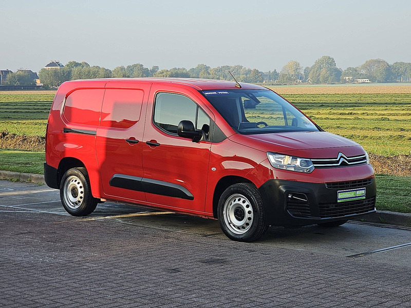 Citroën Berlingo 1.4 XL 130 AUT. 34 dkm. - Fourgon grand volume: photos 5 Citroën Berlingo 1.4 XL 130 AUT. 34 dkm. - Fourgon grand volume: photos 5