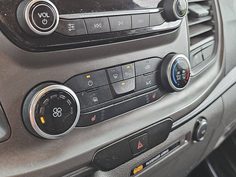 Fourgonnette Ford Transit Custom 2.0 TDCI 130 AUT. L1H1: photos 10 Fourgonnette Ford Transit Custom 2.0 TDCI 130 AUT. L1H1: photos 10