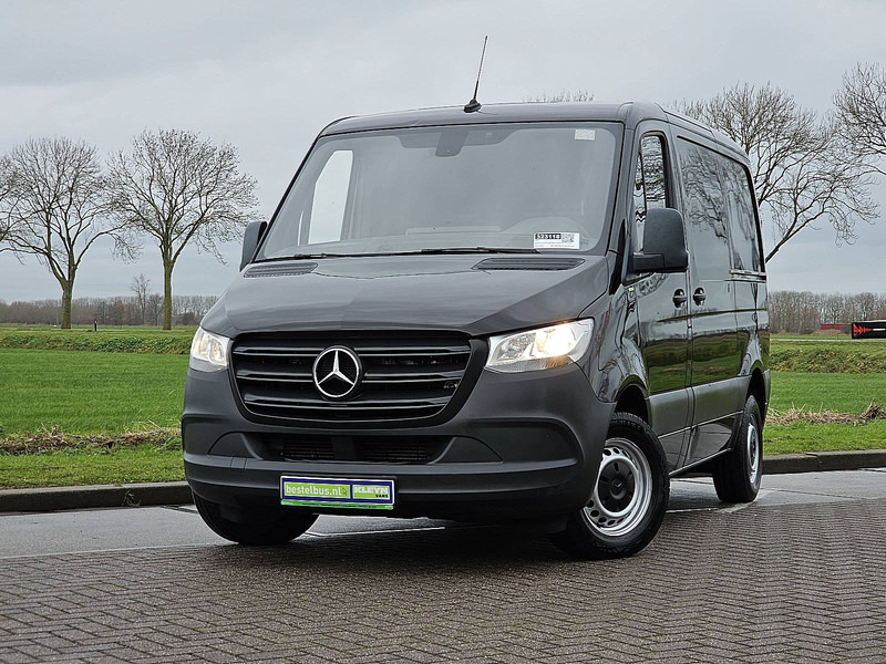Mercedes-Benz Sprinter 211 CDI AUT. L1H1 - Fourgonnette: photos 1 Mercedes-Benz Sprinter 211 CDI AUT. L1H1 - Fourgonnette: photos 1