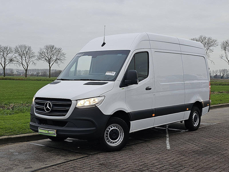 Mercedes-Benz Sprinter 311 CDI 37 AUT. L2H2 - Fourgonnette: photos 2 Mercedes-Benz Sprinter 311 CDI 37 AUT. L2H2 - Fourgonnette: photos 2