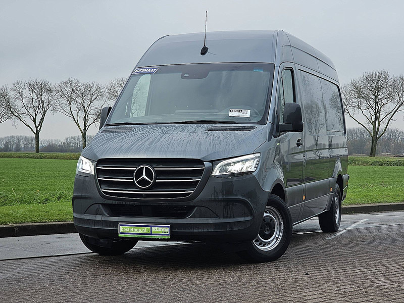 Mercedes-Benz Sprinter 316 L2H2 LED Mbux 10 - Fourgonnette: photos 1 Mercedes-Benz Sprinter 316 L2H2 LED Mbux 10 - Fourgonnette: photos 1