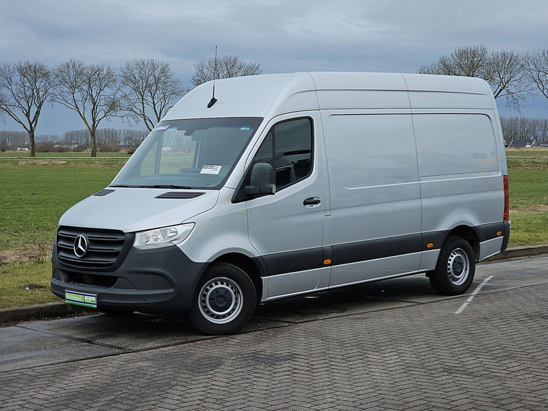 Mercedes-Benz Sprinter 316 L2H2 Navi RWD ! - Fourgon utilitaire: photos 2 Mercedes-Benz Sprinter 316 L2H2 Navi RWD ! - Fourgon utilitaire: photos 2