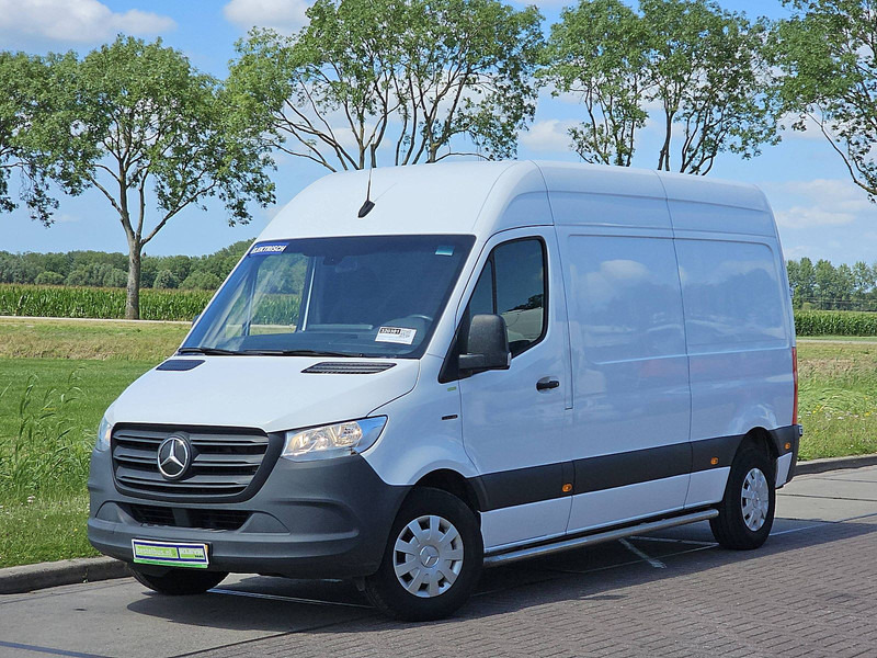 Mercedes-Benz eSprinter  L2H2 35 KWH - Fourgon utilitaire, Utilitaire électrique: photos 2 Mercedes-Benz eSprinter  L2H2 35 KWH - Fourgon utilitaire, Utilitaire électrique: photos 2