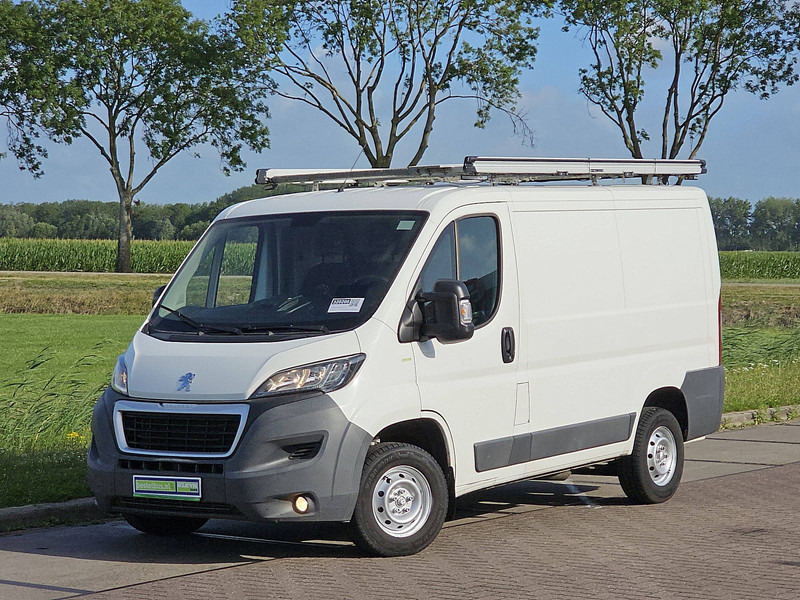 Peugeot Boxer 2.0 L1H1 Navi Euro6 AC! - Fourgonnette: photos 2 Peugeot Boxer 2.0 L1H1 Navi Euro6 AC! - Fourgonnette: photos 2