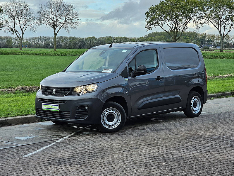 Peugeot Partner  1.5 BHDI 102 - Fourgon grand volume: photos 2 Peugeot Partner  1.5 BHDI 102 - Fourgon grand volume: photos 2