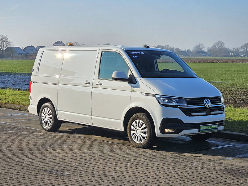 Volkswagen Transporter 2.0 TDI L1H1 4MOTION LED! - Fourgonnette: photos 5 Volkswagen Transporter 2.0 TDI L1H1 4MOTION LED! - Fourgonnette: photos 5