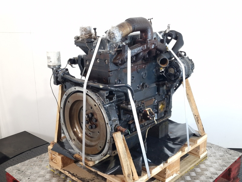 Komatsu 4D95LE-2 Engine (Plant) - Moteur pour Engins de chantier: photos 1 Komatsu 4D95LE-2 Engine (Plant) - Moteur pour Engins de chantier: photos 1