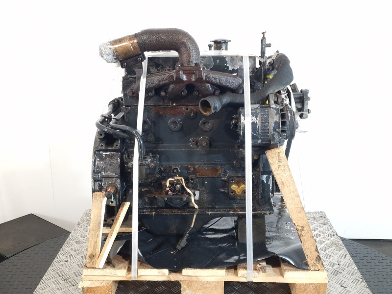 Komatsu 4D95LE-2 Engine (Plant) - Moteur pour Engins de chantier: photos 3 Komatsu 4D95LE-2 Engine (Plant) - Moteur pour Engins de chantier: photos 3