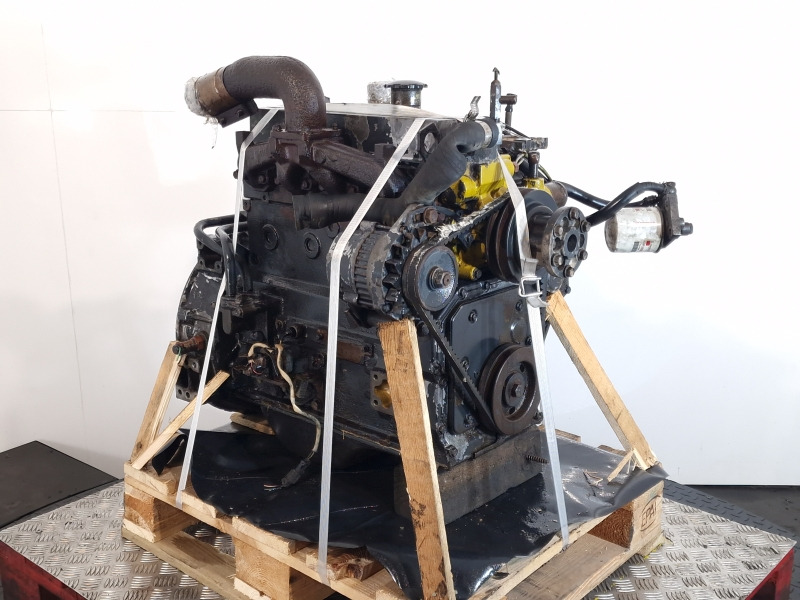 Komatsu 4D95LE-2 Engine (Plant) - Moteur pour Engins de chantier: photos 4 Komatsu 4D95LE-2 Engine (Plant) - Moteur pour Engins de chantier: photos 4