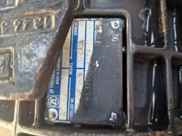ZF 6S800TO MAN Spec Gearbox - Boîte de vitesse: photos 2 ZF 6S800TO MAN Spec Gearbox - Boîte de vitesse: photos 2