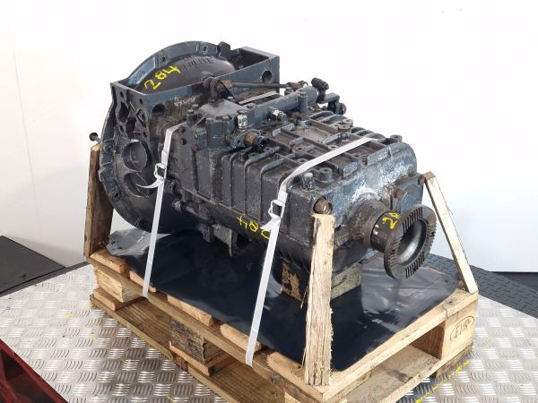 ZF 6S850 Gearbox - Boîte de vitesse: photos 4 ZF 6S850 Gearbox - Boîte de vitesse: photos 4