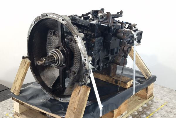 ZF 6S850 Renault Spec Gearbox - Boîte de vitesse: photos 1 ZF 6S850 Renault Spec Gearbox - Boîte de vitesse: photos 1