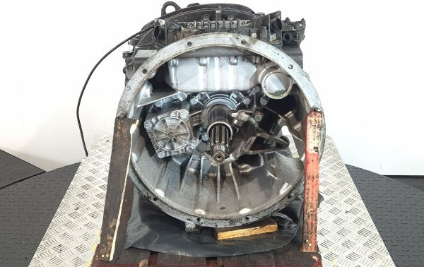 ZF Astronic 12AS1210TO Gearbox - Boîte de vitesse: photos 2 ZF Astronic 12AS1210TO Gearbox - Boîte de vitesse: photos 2