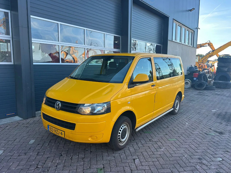 Volkswagen Transporter Kombi - Bus: photos 1 Volkswagen Transporter Kombi - Bus: photos 1