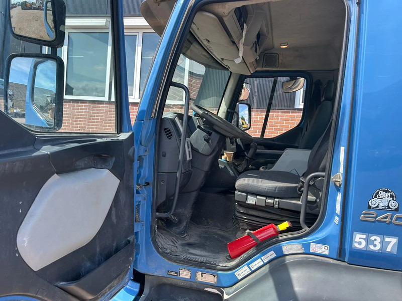 Volvo FL 240 - Camion: photos 5 Volvo FL 240 - Camion: photos 5