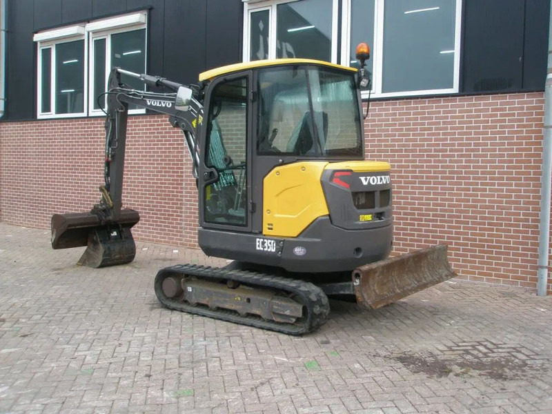 Volvo EC35D - Mini pelle: photos 2 Volvo EC35D - Mini pelle: photos 2