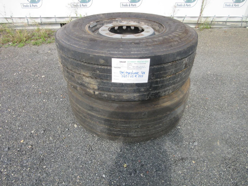 Bridgestone 385 / 65 R 22.5 OPLEGGER BANDEN MET STAAL WIEL - Pneu pour Camion: photos 3 Bridgestone 385 / 65 R 22.5 OPLEGGER BANDEN MET STAAL WIEL - Pneu pour Camion: photos 3
