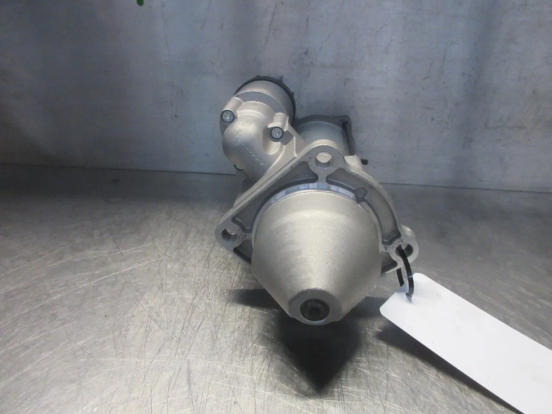 Iveco 5801577136 STARTMOTOR IVECO HI WAY NIEUWE 5 X OP VOORRAAD - Démarreur pour Camion: photos 2 Iveco 5801577136 STARTMOTOR IVECO HI WAY NIEUWE 5 X OP VOORRAAD - Démarreur pour Camion: photos 2
