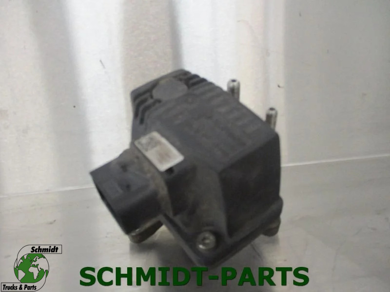 Mercedes-Benz A 000 140 39 39 Adblue Doseer Module - Système d'échappement pour Camion: photos 1 Mercedes-Benz A 000 140 39 39 Adblue Doseer Module - Système d'échappement pour Camion: photos 1