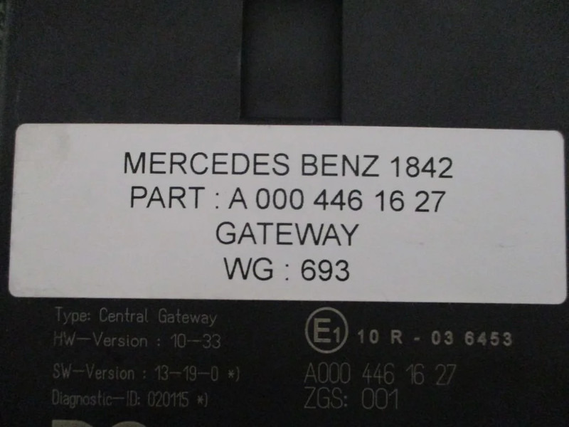 Mercedes-Benz A 000 446 16 27 CENTRAL GATEWAY - ZGS 001 - Système électrique pour Camion: photos 2 Mercedes-Benz A 000 446 16 27 CENTRAL GATEWAY - ZGS 001 - Système électrique pour Camion: photos 2