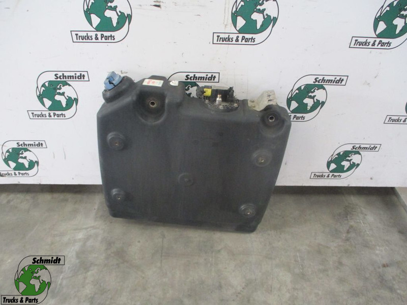 Mercedes-Benz ACTROS A 960 470 20 15 AD BLUE TANK EURO 6 - Réservoir de carburant pour Camion: photos 1 Mercedes-Benz ACTROS A 960 470 20 15 AD BLUE TANK EURO 6 - Réservoir de carburant pour Camion: photos 1