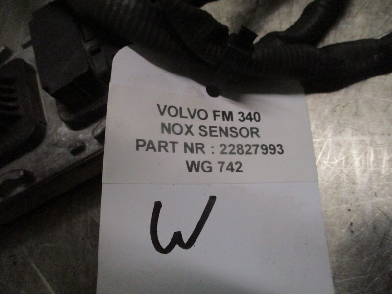 Renault 22827993 NOX SENSOR T 460 - Système de carburant pour Camion: photos 3 Renault 22827993 NOX SENSOR T 460 - Système de carburant pour Camion: photos 3