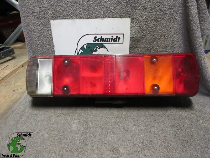 Scania 1792376 // 1792375 //ACHTERLAMP SCANIA R 450 EURO 6 RECHTS & LINKS - Feu arrière pour Camion: photos 1 Scania 1792376 // 1792375 //ACHTERLAMP SCANIA R 450 EURO 6 RECHTS & LINKS - Feu arrière pour Camion: photos 1