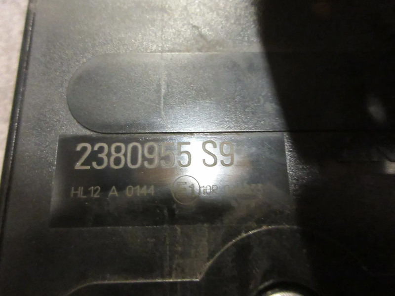 Scania 2380955 // 2380953 LED ACHTERLAMP SCANIA R 450 MODEL 2020 R+L - Feu arrière pour Camion: photos 5 Scania 2380955 // 2380953 LED ACHTERLAMP SCANIA R 450 MODEL 2020 R+L - Feu arrière pour Camion: photos 5